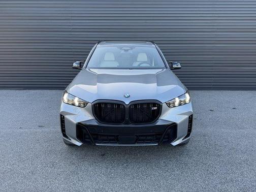 2024 BMW X5 M60i