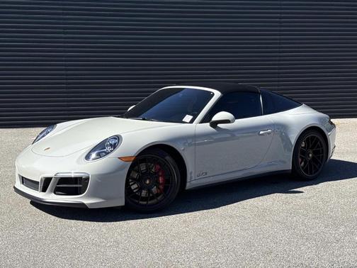 2019 Porsche 911 Targa 4 GTS