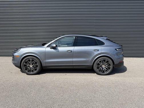 2026 Porsche Cayenne AWD