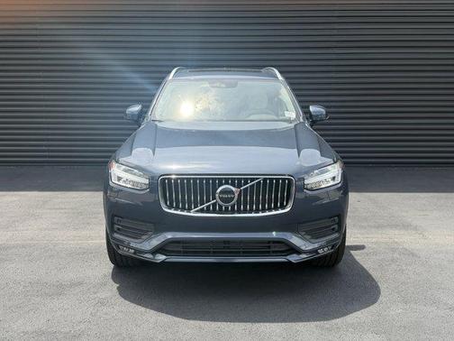 Denim Blue Metallic 2022 Volvo XC90 T5 Momentum 7 Passenger