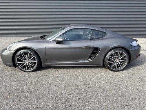 2018 Porsche 718 Cayman Base