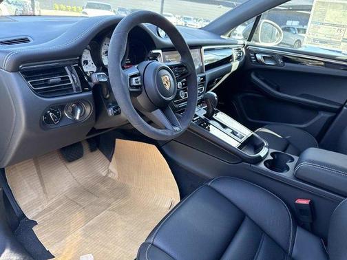 2026 Porsche Macan T