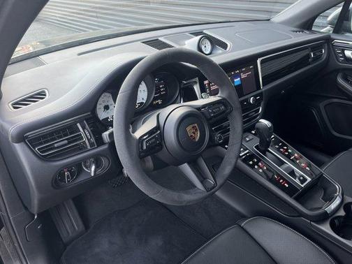 2026 Porsche Macan T
