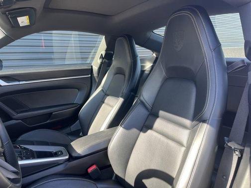2020 Porsche 911 Carrera 4S