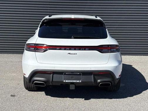 2022 Porsche Macan Base