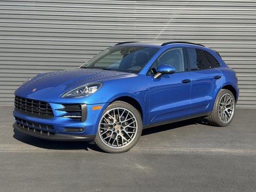 Sapphire Blue Metallic 2020 Porsche Macan Base