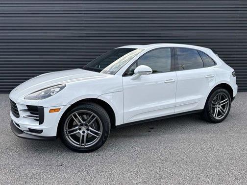 2021 Porsche Macan Base