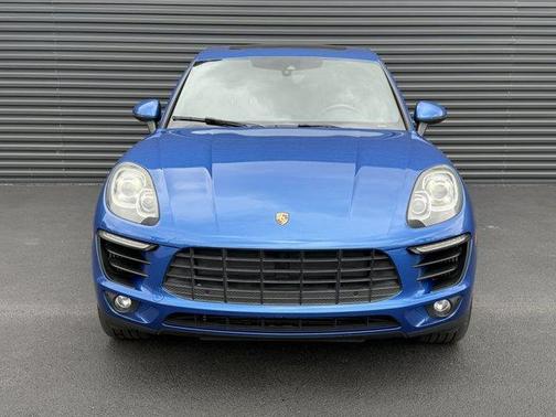 Sapphire Blue Metallic 2017 Porsche Macan S
