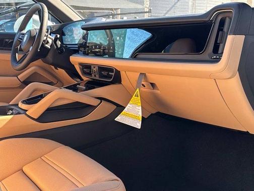 2025 Porsche Cayenne Base