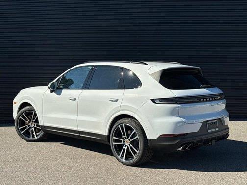 2025 Porsche Cayenne Base