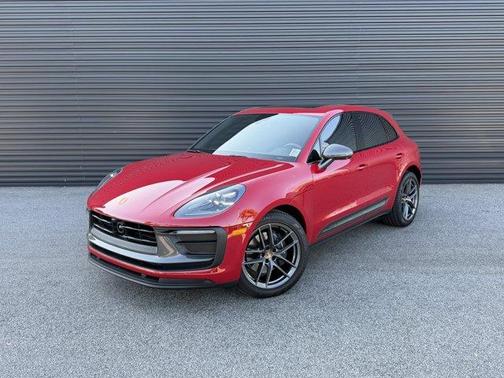 2025 Porsche Macan T