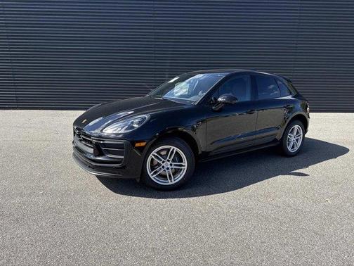 2026 Porsche Macan Base