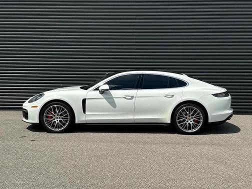 2021 Porsche Panamera 4S