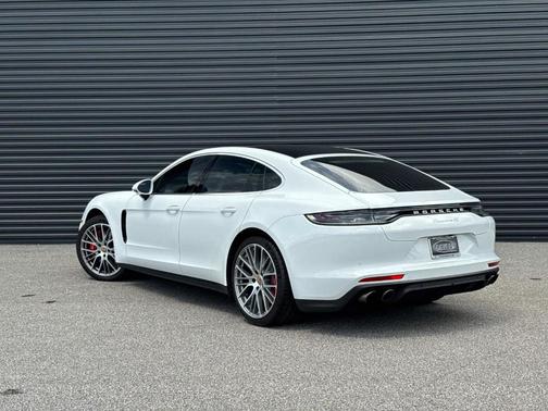 2021 Porsche Panamera 4S