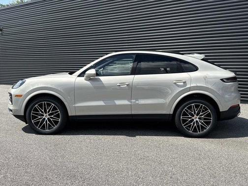 2026 Porsche Cayenne AWD