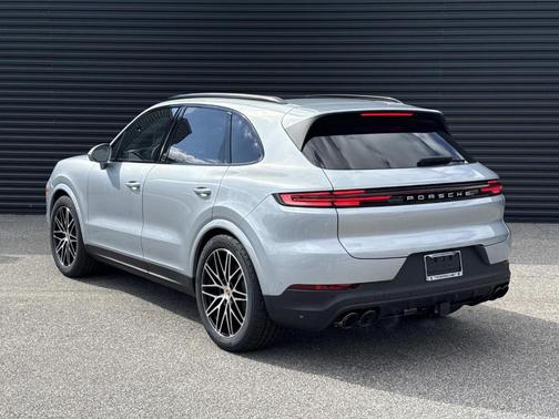 2026 Porsche Cayenne Base
