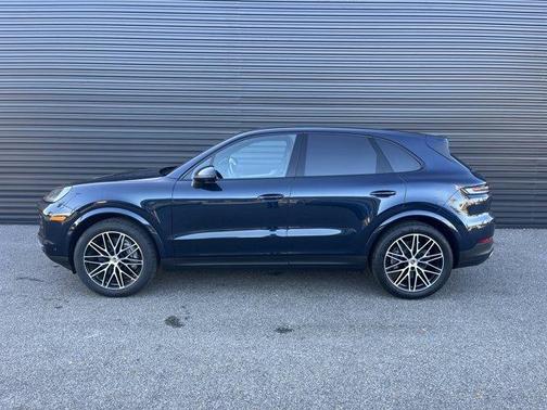 2024 Porsche Cayenne Base