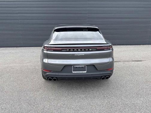 2026 Porsche Cayenne AWD