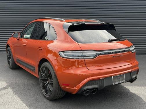 Papaya Metallic 2023 Porsche Macan GTS