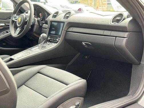 2025 Porsche 718 Cayman Base