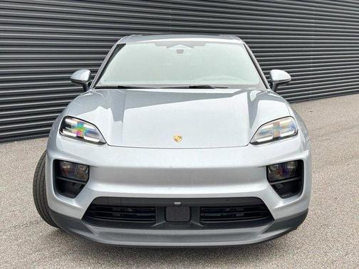 2024 Porsche Macan 4