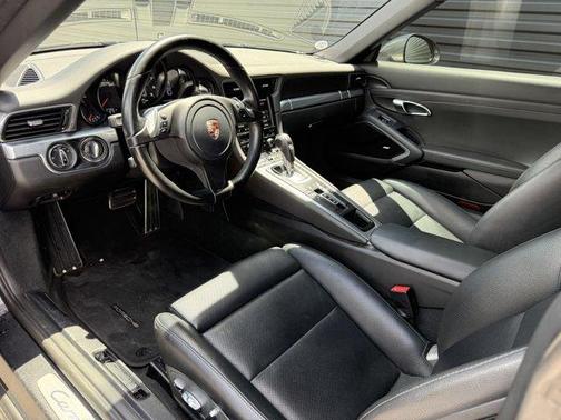 2015 Porsche 911 Carrera