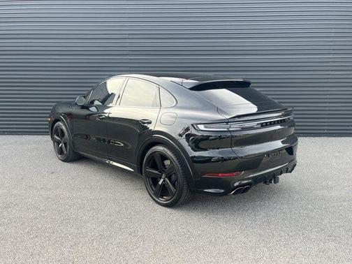 2025 Porsche Cayenne Turbo