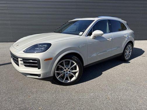 2026 Porsche Cayenne AWD