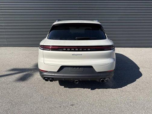 2026 Porsche Cayenne AWD