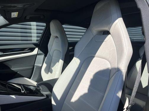 Volcano Grey Metallic 2026 Porsche Panamera 4