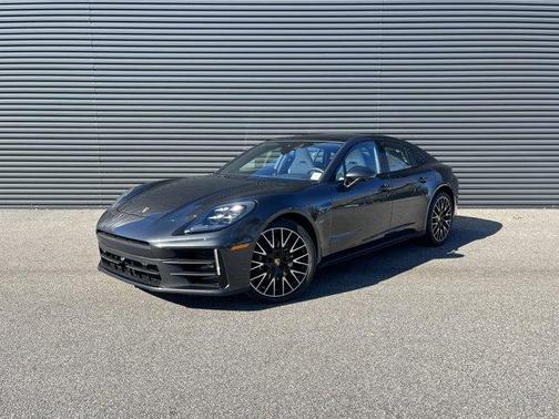 Volcano Grey Metallic 2026 Porsche Panamera 4