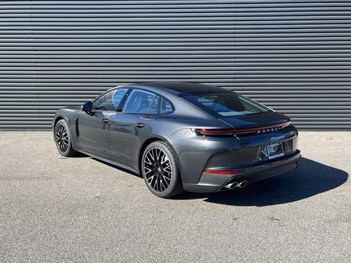 Volcano Grey Metallic 2026 Porsche Panamera 4