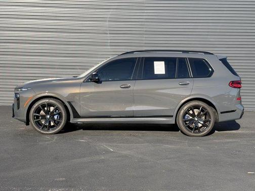 Gray Metallic 2025 BMW X7 M60i