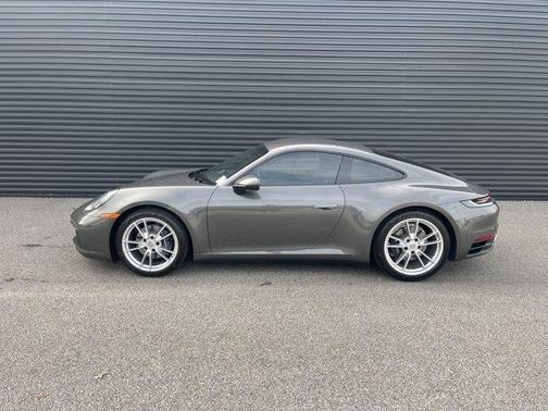 2024 Porsche 911 Carrera