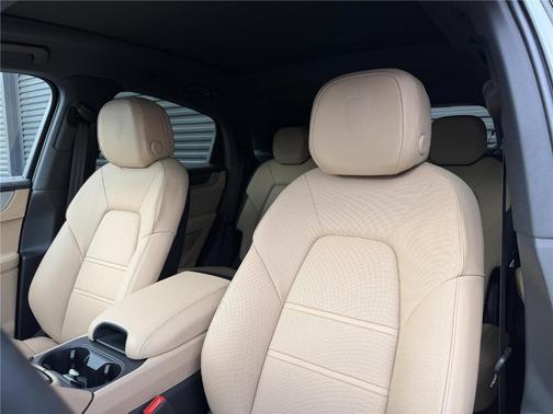 2026 Porsche Cayenne AWD