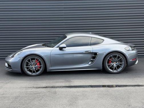2025 Porsche 718 Cayman S