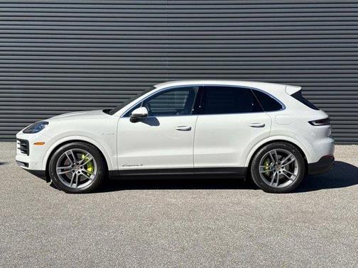 2025 Porsche Cayenne S