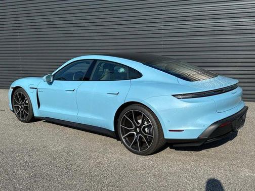 2025 Porsche Taycan 4