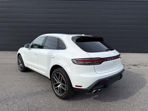 2023 Porsche Macan S