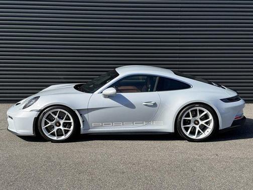 2024 Porsche 911 S/T