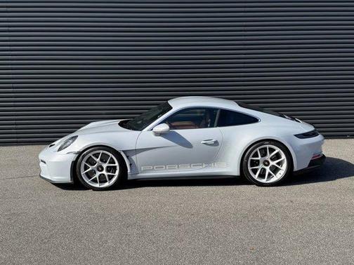2024 Porsche 911 S/T