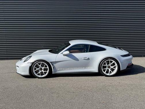 2024 Porsche 911 S/T