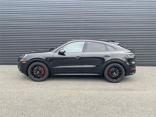 2026 Porsche Cayenne GTS