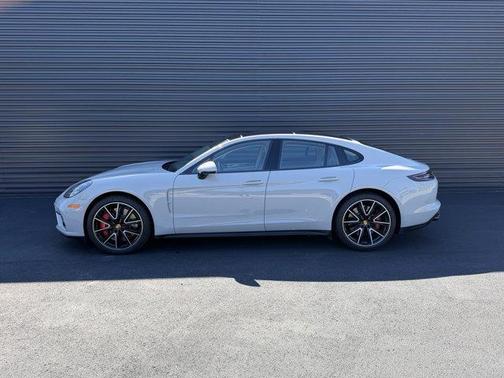 2019 Porsche Panamera Turbo