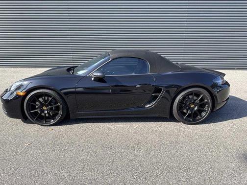 2025 Porsche 718 Boxster GTS 4.0