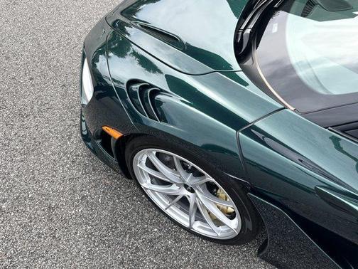 2025 McLaren 750S Base