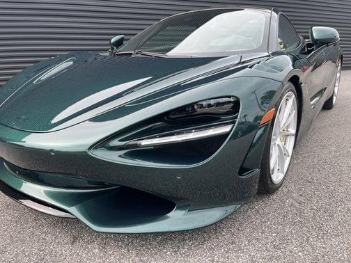 2025 McLaren 750S Base