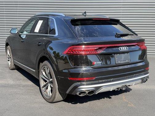 Mythos Black Metallic 2022 Audi SQ8 4.0T Prestige