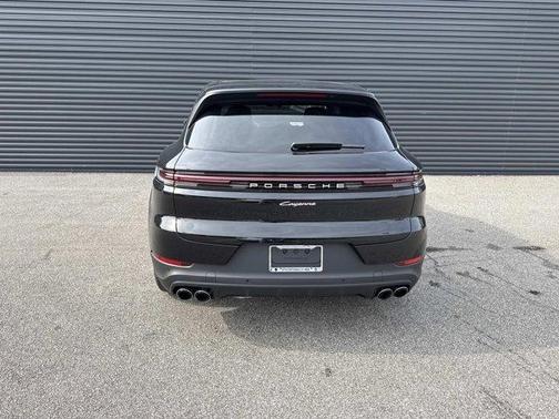2026 Porsche Cayenne Base