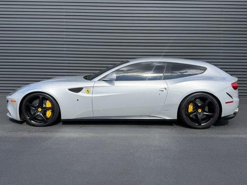 2012 Ferrari FF Base